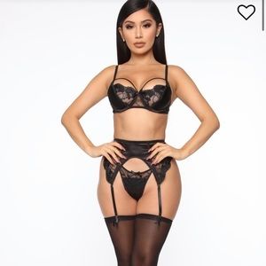Lingerie pieces NEVER WORN from fashionnova